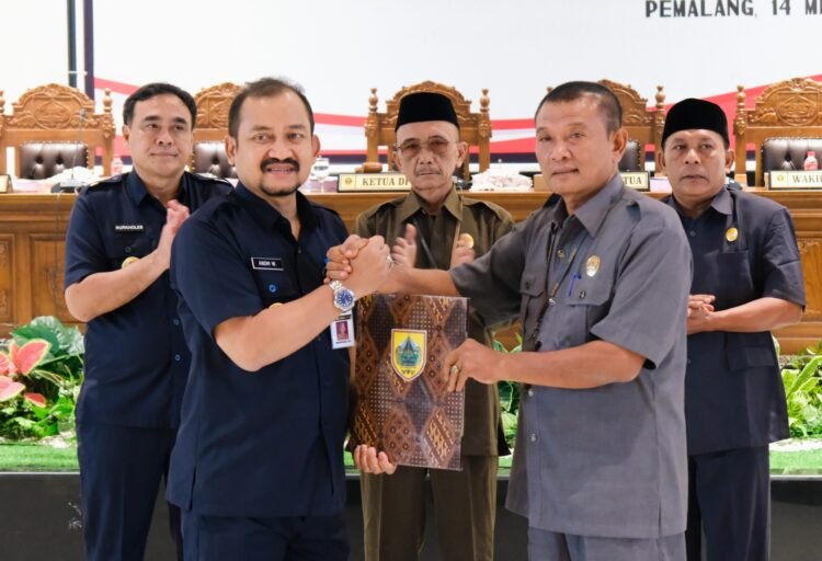 Tiga Raperda Tahun 2025 Disampaikan Bupati Pemalang, Berikut Daftarnya