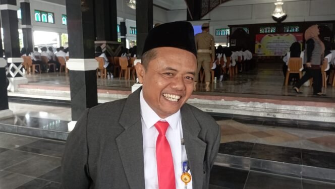 
					Ismun Hadiyo, Kepala Dindikbud Kabupaten Pemalang