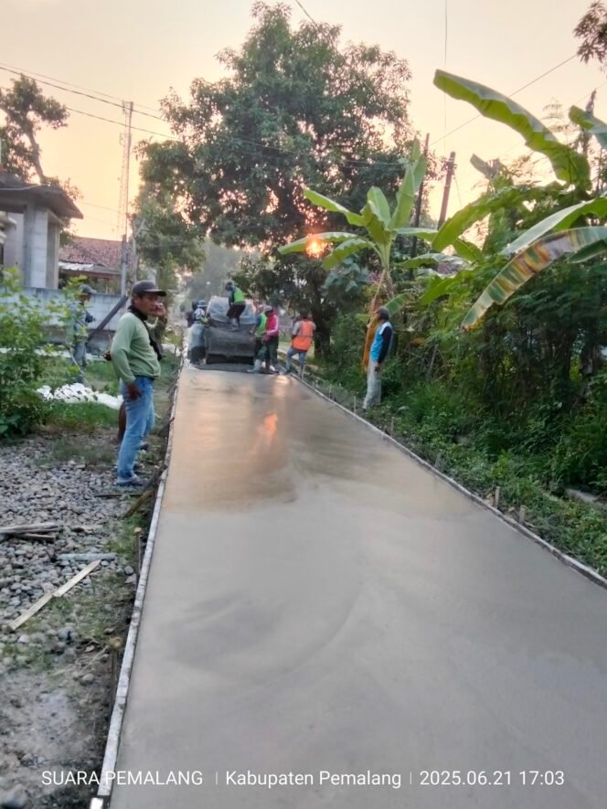 
					Proyek desa pesantren 