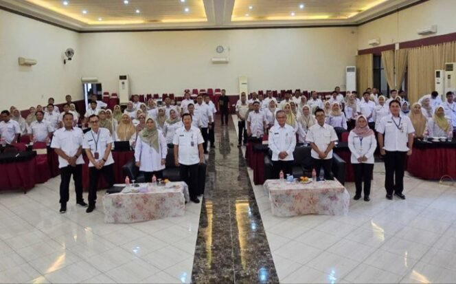 
					Bimtek Penguatan Kapasitas Petugas Pelayanan Informasi Publik: Langkah Pemkab Pemalang Meningkatkan Pelayanan Publik