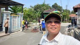 Wahyudin, Kades Loning.