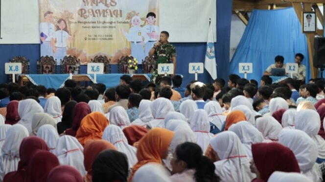 
					Kasdim Pemalang Jadi Narasumber Dalam MPLS di SMA N 3 Pemalang