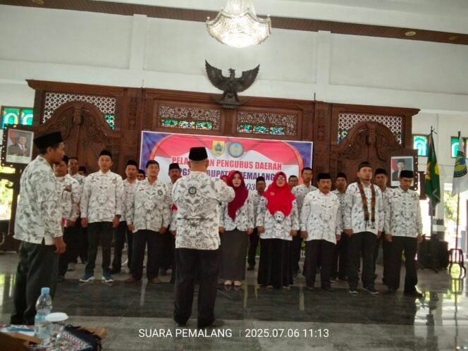 
					Pelantikan Pengurus Daerah Persatuan Guru Seluruh Indonesia (PGSI) Kabupaten Pemalang Periode 2025 – 2030: Transparansi Guru di Era Digital Untuk Pendidikan Yang Berkualitas