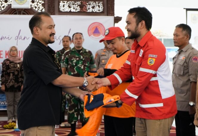 
					Bupati Pemalang Tekankan Pentingnya Sinergitas dalam Penanggulangan Bencana