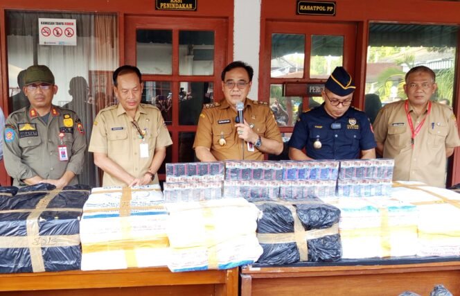 
					Pemerintah kabupaten Pemalang Berhasil Amankan Ratusan Ribu Batang Rokok Ilegal