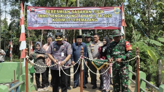 
					Jalan Baru & Jembatan TMMD di Wanarata Resmi Digunakan, Wabup: Petani Makin Sejahtera