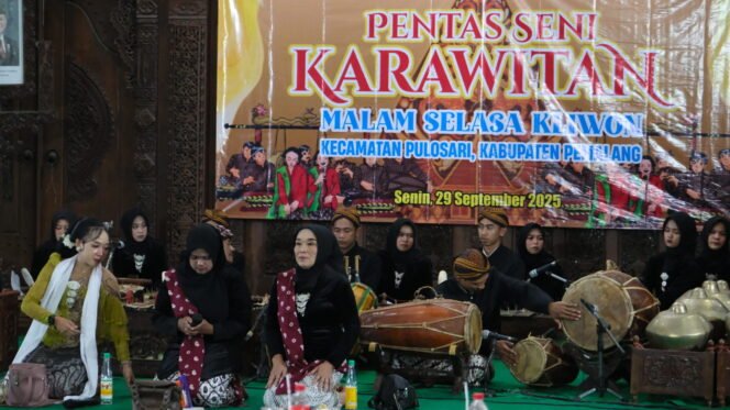 
					Nguri-nguri Budaya: Bupati Pemalang Ajak Masyarakat Lestarikan Karawitan.