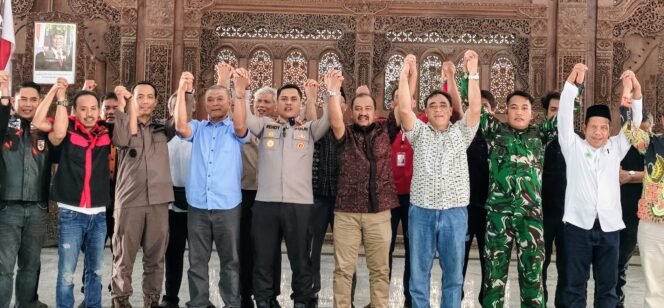 
					Jaga Keamanan Daerah Jadi Topik Utama Dalam Rakor Cipta Kondusifitas, Dandim 0711 Pemalang Tekankan Semua Elemen Harus Terlibat.