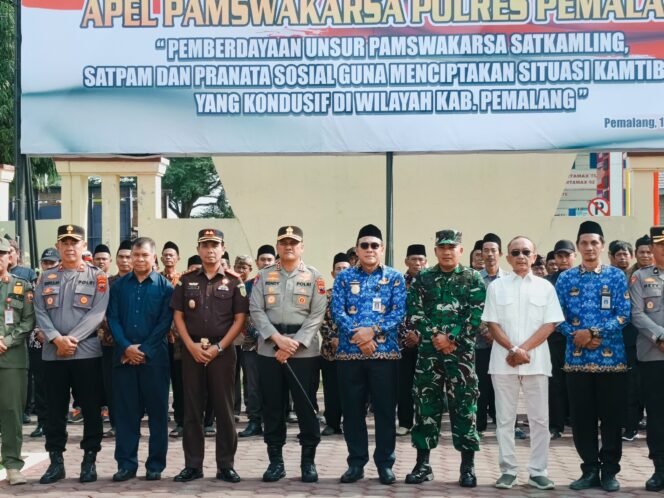 
					Sinergi TNI-Polri di Pemalang: Apel Pam Swakarsa Jadi Momentum Hidupkan Poskamling