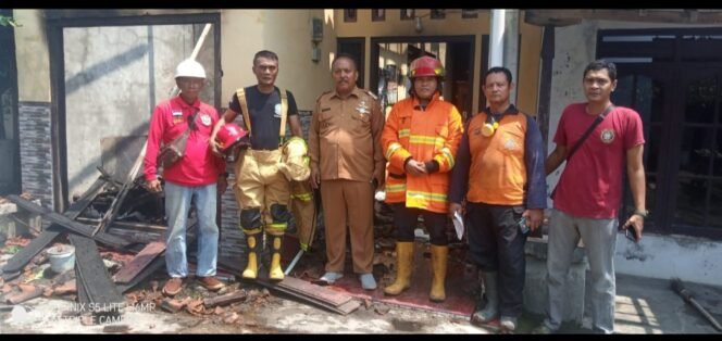 
					Lupa Matikan Kompor: Satu Rumah di Lalap Sijago Merah