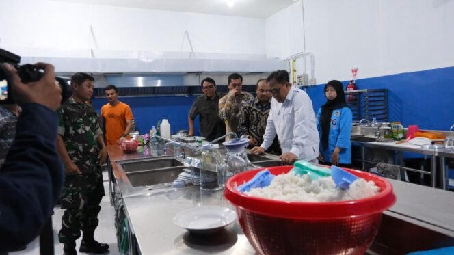 
					Wabup Nurkholes Tegaskan Komitmen Perluas Program SPPG di Pemalang