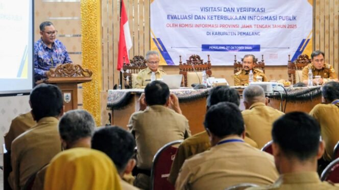 
					Bupati Anom Tekankan OPD Aktif di Media Sosial: Informasikan Setiap Kegiatan untuk Publik