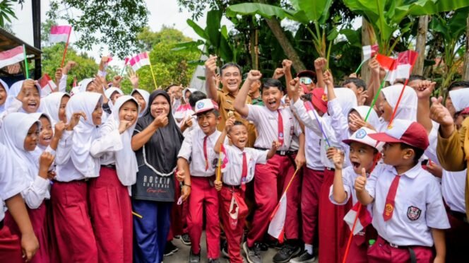 
					Program Makan Bergizi Gratis Dorong Gizi Anak dan Ekonomi Lokal Pemalang