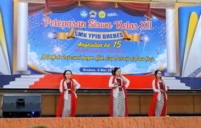 
					Haru dan Bangga! SMK YPIB Brebes Lepas Angkatan ke-15, Siap Cetak Lulusan Profesional Beradab.