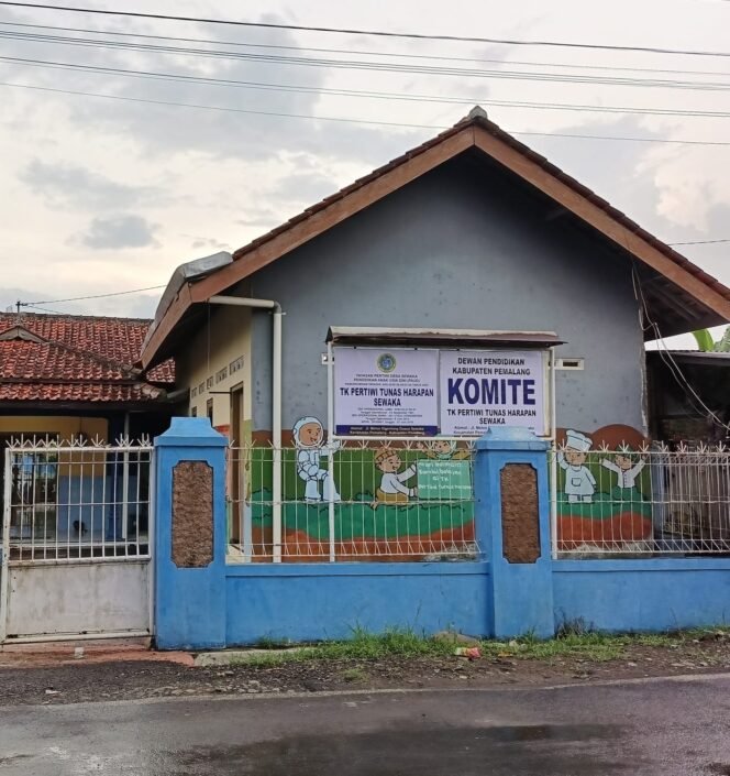 
					Biaya Kelulusan TK Nyaris Rp. 1 Juta per Anak, Kadisdik Pemalang Soroti Anggaran Ijazah.