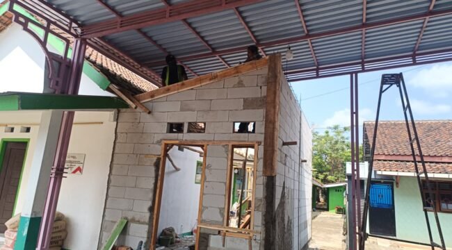 BRI Peduli Hadir untuk Pendidikan, MDT Walisongo Kebongede Terima Bantuan Pembangunan Sarana