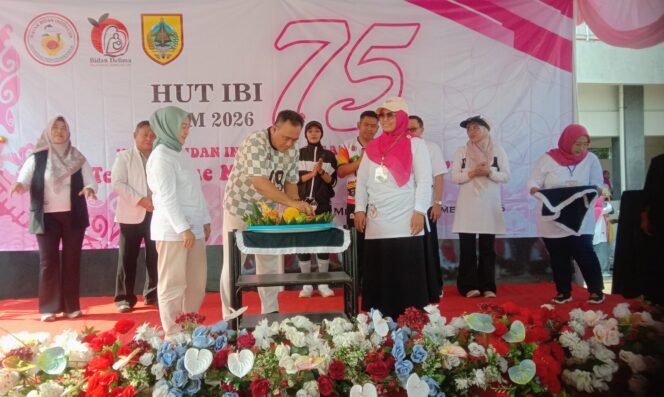 
					Bukan Sekadar Potong Tumpeng, HUT IBI Pemalang Jadi Panggung Aspirasi Bidan