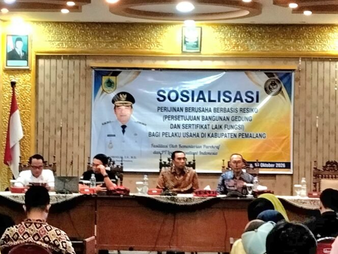 
					Pemalang Sosialisasikan Regulasi PBG dan SLF dan Dorong Infestasi Aman